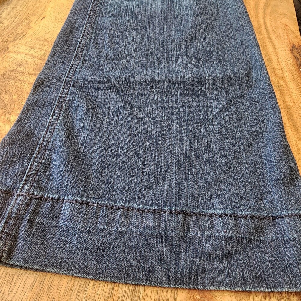 Ariat Trouser Jeans Womens 30R Blue Medium Wash Mid Rise Wide Leg Stretch Denim - Picture 2 of 15